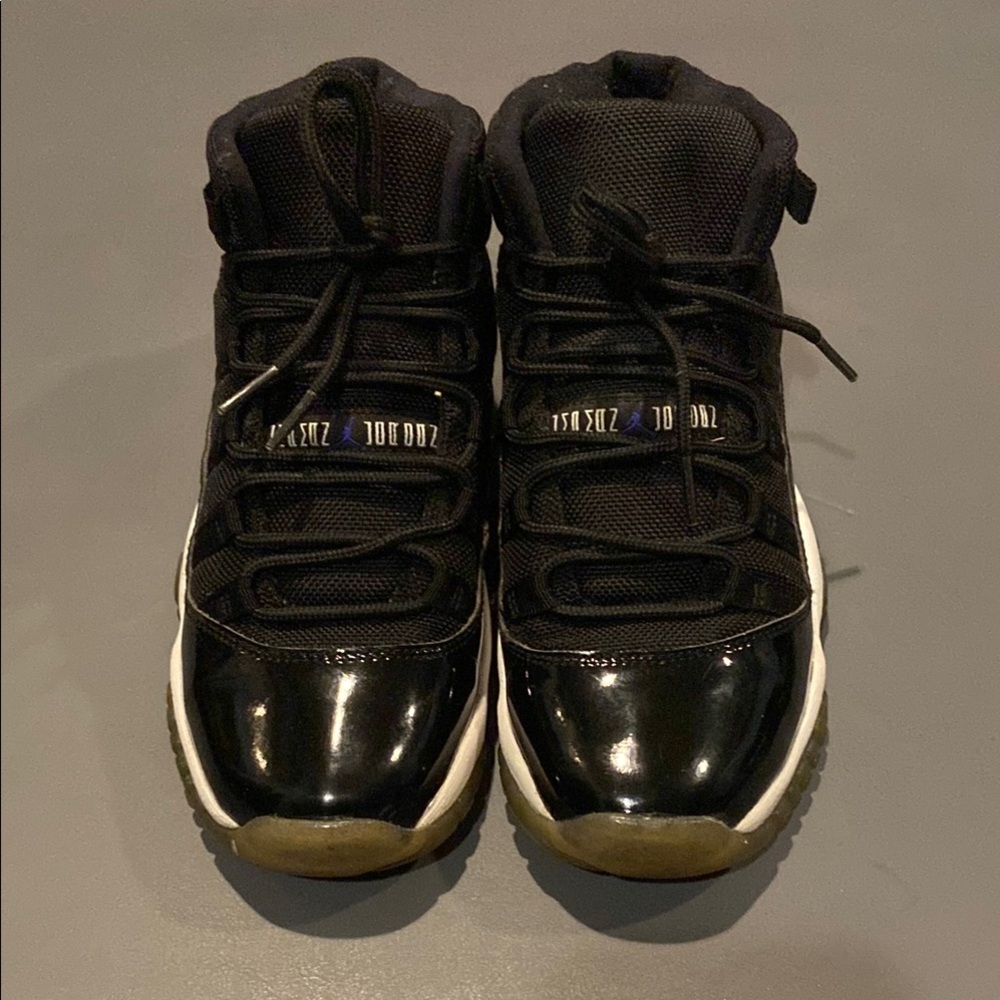 Jordan “Space Jam” Retro 11